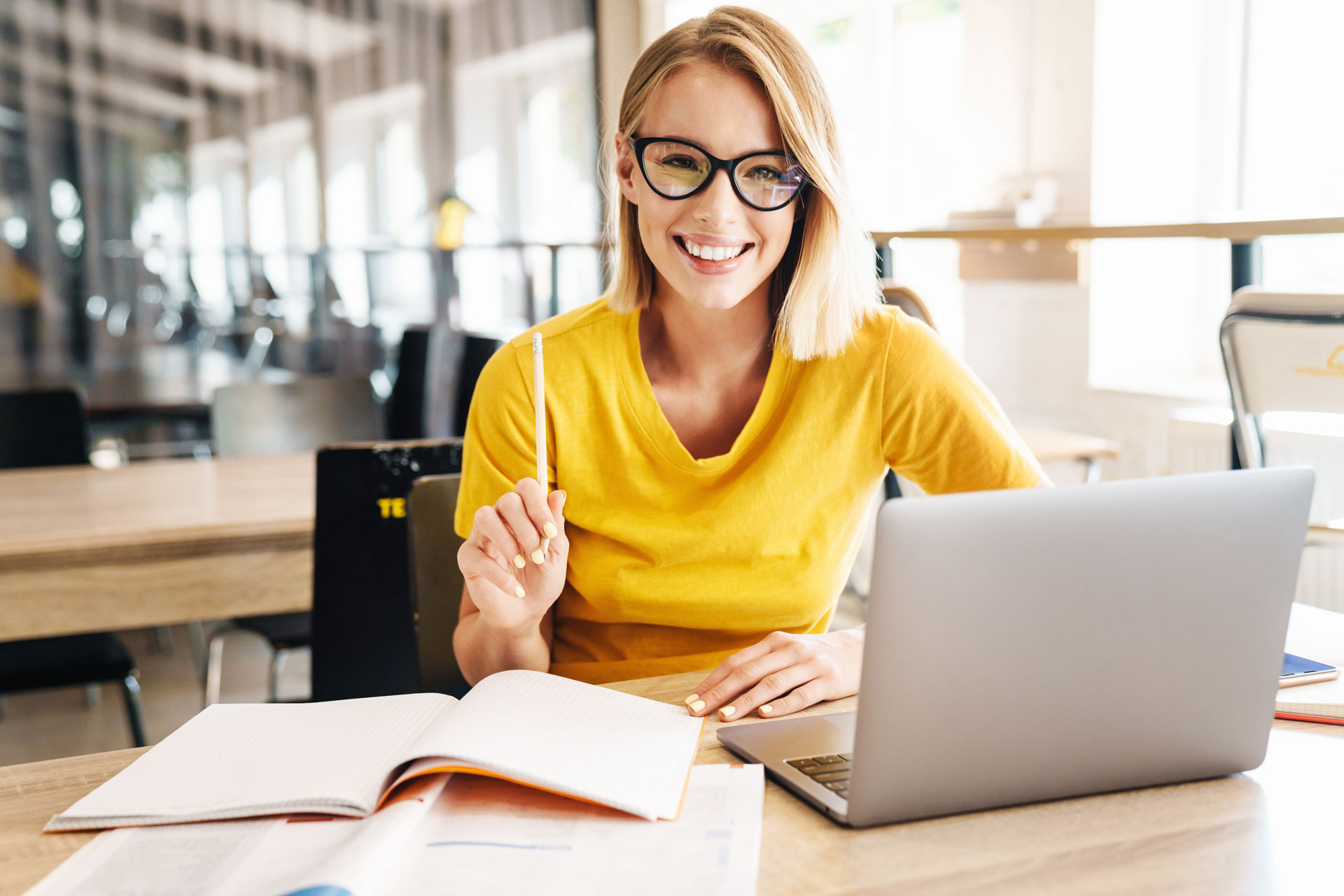 Junior Sales Manager